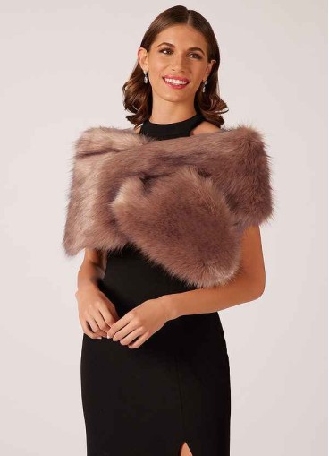 Skolw Sincerity Faux Fur Wrap