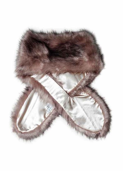Skolw Sincerity Faux Fur Wrap Skolw Sincerity Faux Fur Wrap