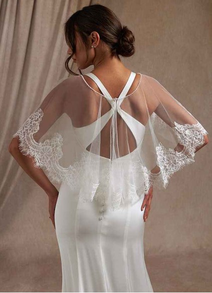 Skolw Delight Lace Tulle Wrap Skolw Delight Lace Tulle Wrap