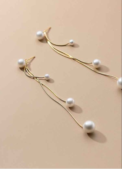 A String of Pearls Drop Earrings A String of Pearls Drop Earrings